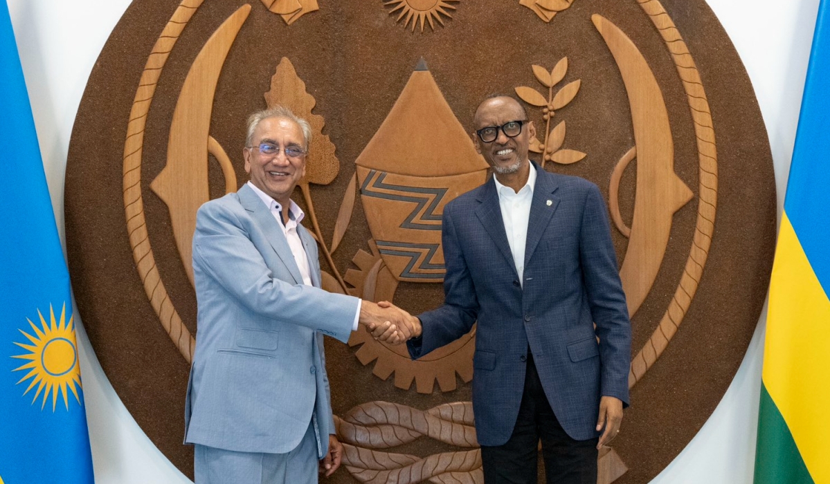 President Paul Kagame meets Lord Popat, UK Trade Envoy at Village Urugwiro in Kigali on May 13. Photo by Village Urugwiro