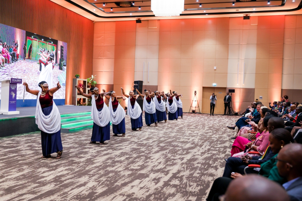 A traditional ballet performing at the meeting 