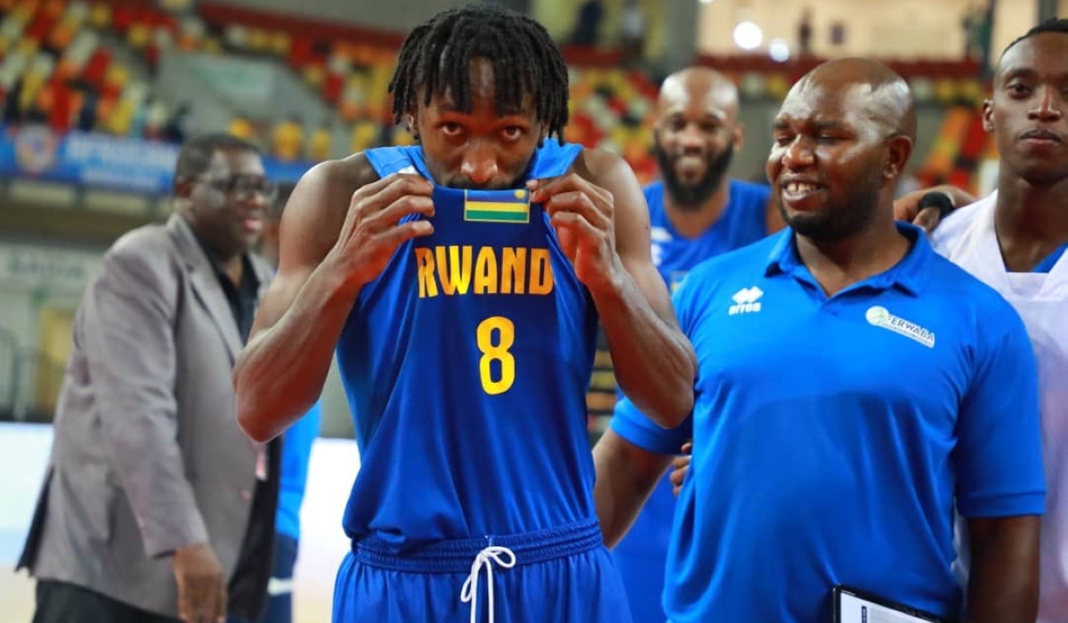 Rwanda&#039;s Nshobozwabyosenumukiza celebrates after beating the host to qualify for  semi-final