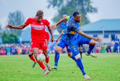 Ghanaian striker Peter Agblevor wins the ball against Rayon Sports defender Abdoul Rwatubyaye when Musanze FC beat Rayon Sports 1-0 in a crunch tie at Ubworoherane Stadium on October 15, 2023.