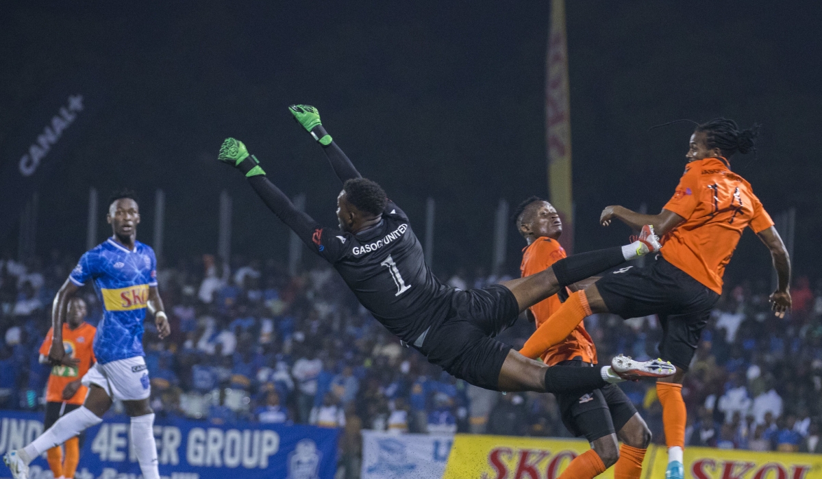 Gasogi United goalkeeper Ibrahima Daouda in action trying to save his goalie during a 2-1 clash against Rayon Sports at Kigali Pele stadium on Friday, January 12. All photos by Craish Bahizi