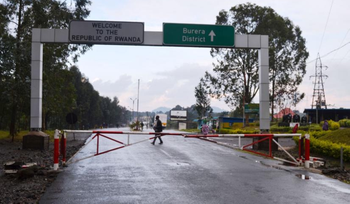 The Cyanika border post between Rwanda and Uganda, there are about 550 porous border guards within sectors near the border who, on a daily basis, work closely with security organs and local authorities to detect border-related crimes. Photo Courtesy  