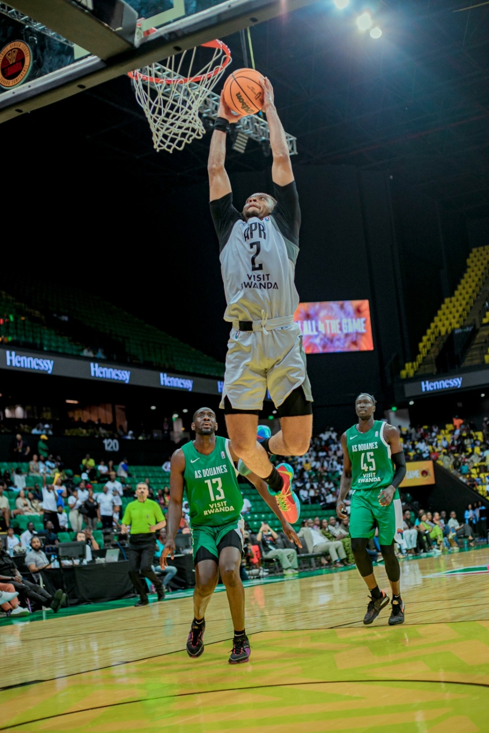 Star guard Obadiah Noel scored 24 points to help APR improve their conference win ration to 2-1 after beating AS Douanes 66-61 at home to the Dakar Arena on Tuesday night-courtesy