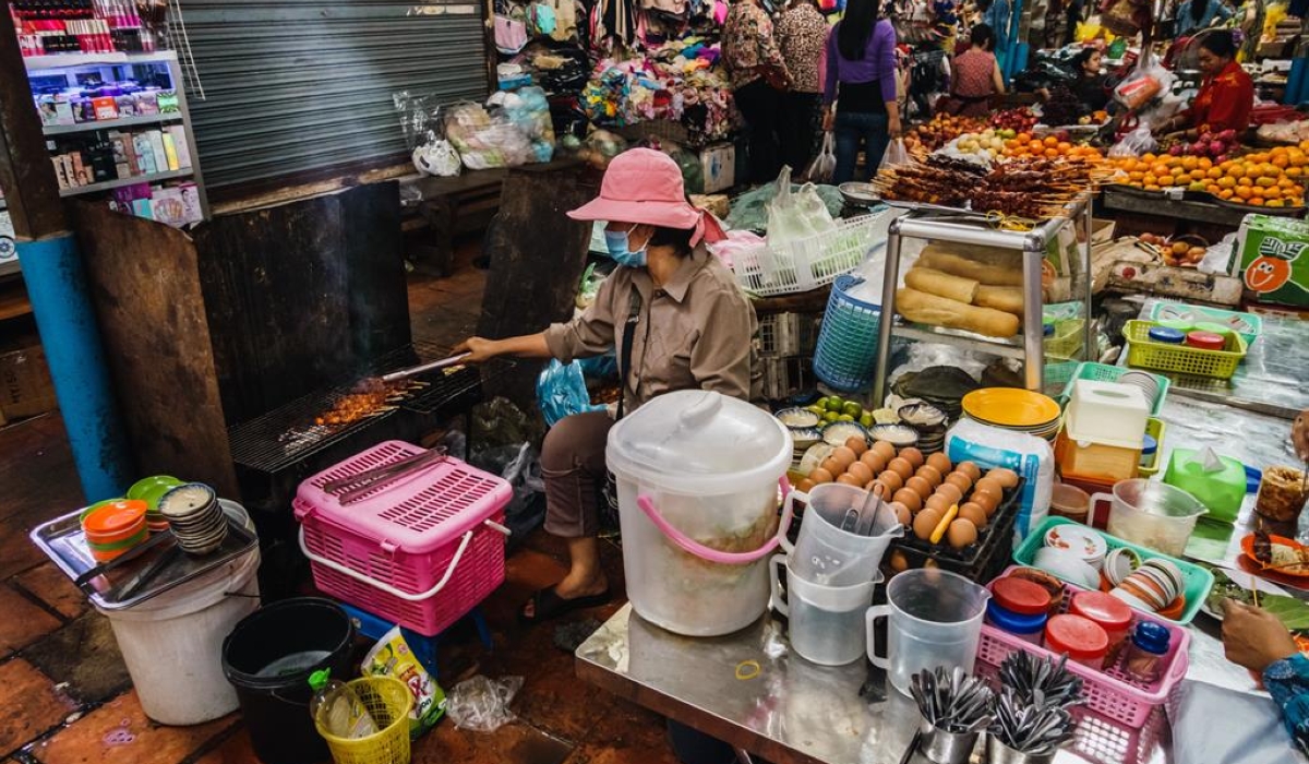 The World Health Organization on Friday warned of a possible surge in food-borne diseases in Kenya due to the ongoing floods crisis.