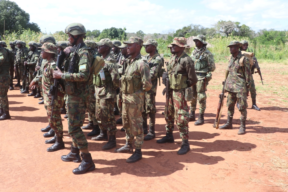 From April 26 to May 3, according to the RDF, a joint operation of Mozambique’s army and Rwanda security forces was conducted against the terrorists in their hideouts in the dense forest areas of Odinepa, Nasua, Mitaka and Manika, in Eráti District, Nampula Province.