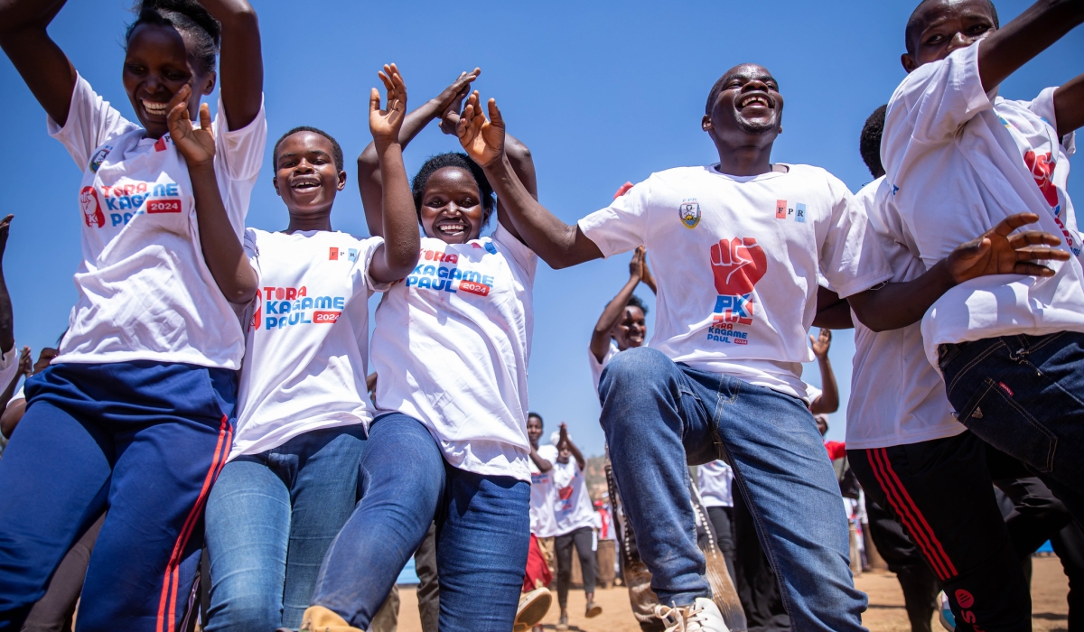 Members of  RPF-Inkotanyi during the campaign trail in Kayonza District on Tuesday, June 25. All photos by Dan Gatsinzi