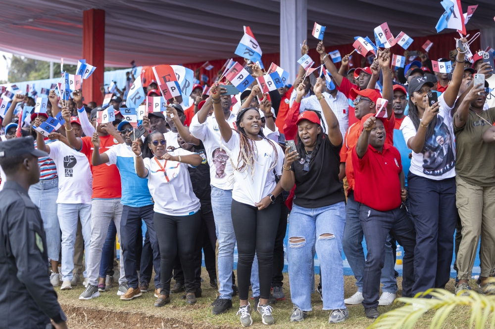 Residents in Rusizi District and neighbouring Nyamasheke District areas welcome the RPF presidential candidate, Paul Kagame by dancing to different electoral campaign songs.