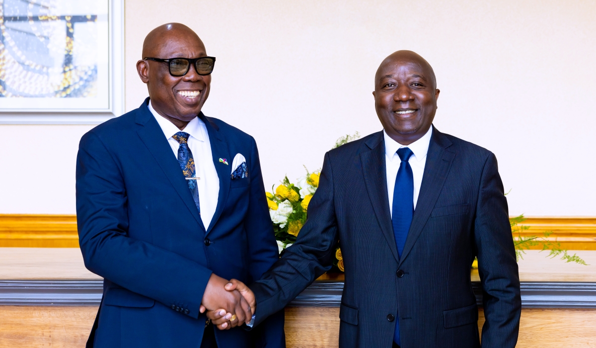Prime Minister Edouard Ngirente meets with  his Central African Republic (CAR) counterpart Félix Moloua in Kigali  on Saturday, June 29. COURTESY