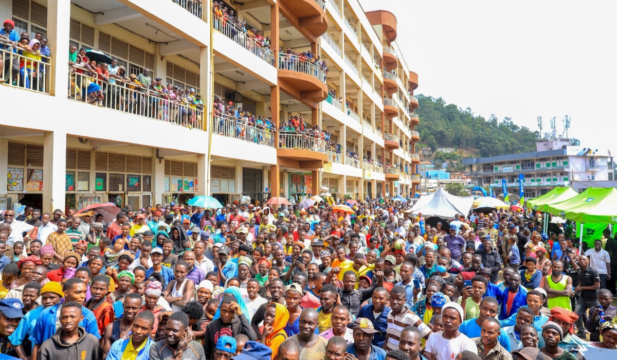 Thousands of residents who turned up for BPR Bank Rwanda Plc&#039;s a three-day roadshow in Kigali from June 26 to 28, named ‘Ibyiza kubacu’. Courtesy