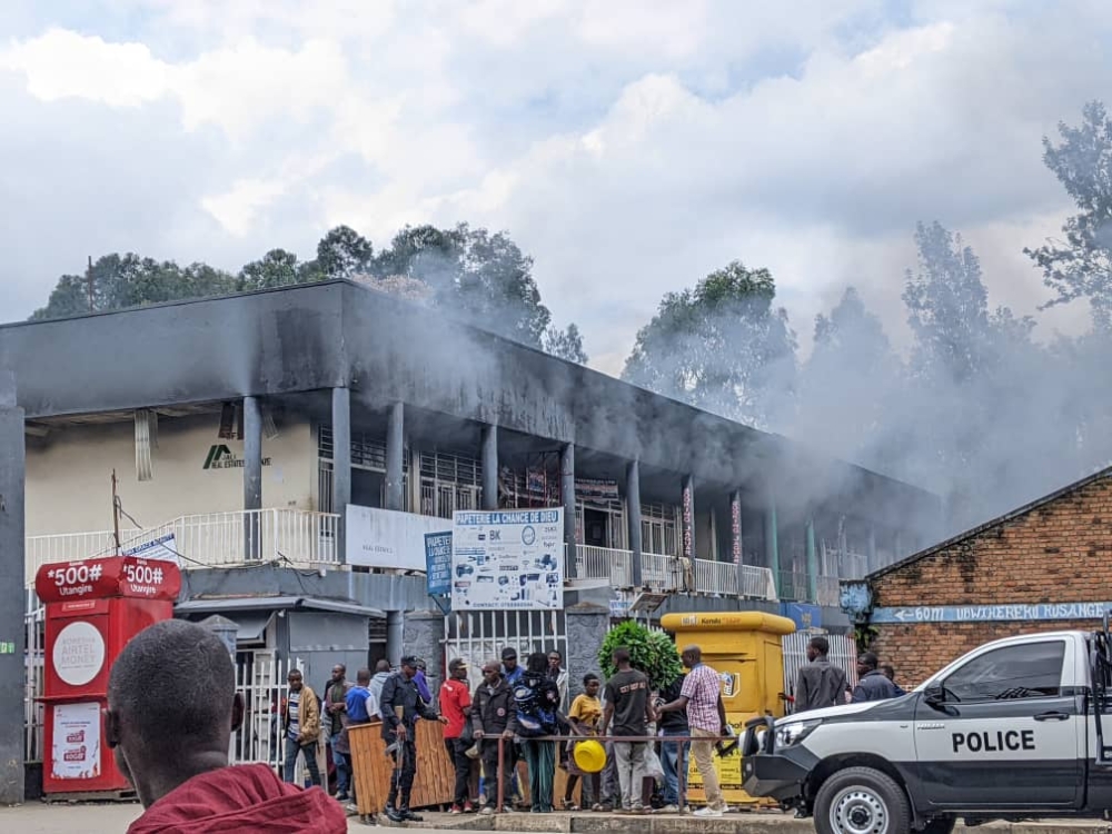 Police establish fire outbreak at Musanze Tax park. Photo: Courtesy 