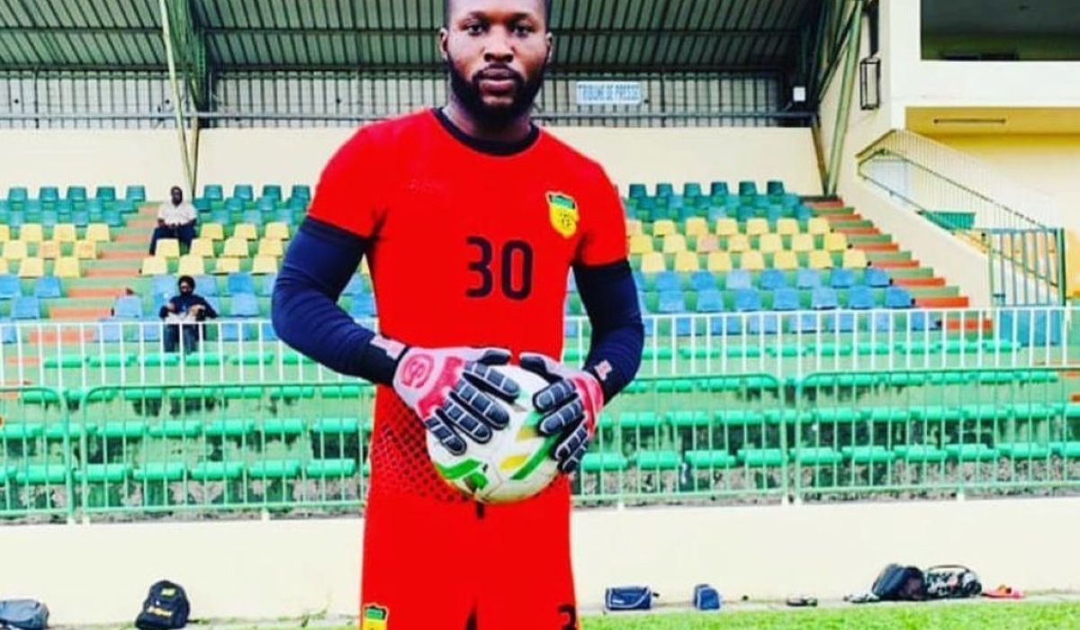 Congolese goalkeeper  Arnold Matumele has signed a two-year deal with newly promoted Rutsiro FC.