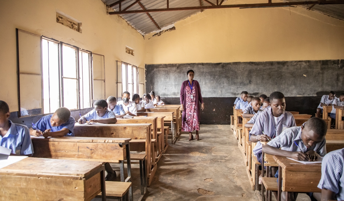 Candidates do the 2023-2024 Primary Leaving Examinations (PLE) during the launch at Groupe Scolaire Gisozi in Gasabo District, on July 8.