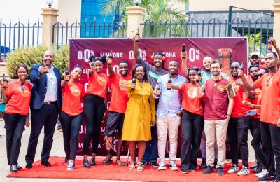 Officials and participants celebrate Skol Brewery Ltd’s newly launched Maltona, a new non-alcoholic malted beverage hitting
shelves everywhere now, in Kigali on July 8. Photos: Craish Bahizi.