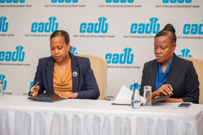Development Bank of Rwanda Plc (BRD) CEO Pitchette Kampeta Sayinzonga (L) and Vivienne Yeda, Director General of EADB, during the inauguration of the fund on Friday, July 5 at the Kigali Serena Hotel. Courtesy ph (1)
