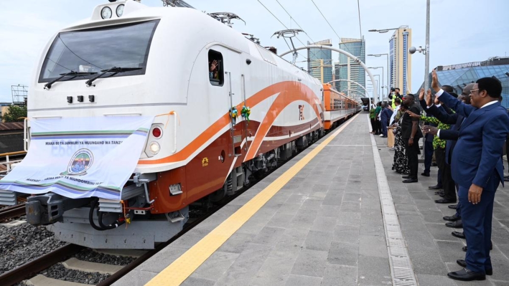 Tanzania gave a test run of the standard gauge railway (SGR) service between the port city of Dar es Salaam and the national capital of Dodoma on Thursday, July 25.