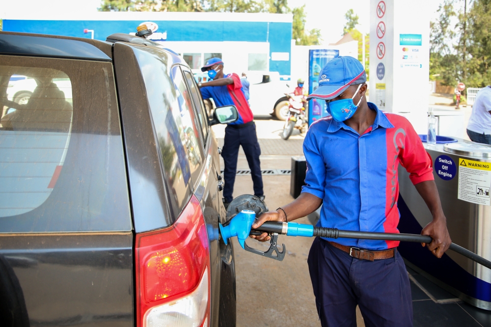 RURA has announced a reduction in the price of gasoline to Rwf1,629 per litre while the price for diesel remains unchanged at Rwf1,652 per litre. Craish Bahizi