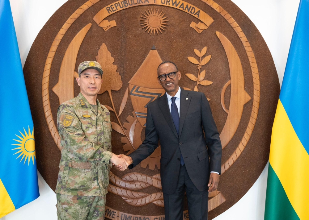 President Kagame meets with Lt Gen Huang Xucong, Deputy Commander and Chief of Staff of the Central Theater Command of the Chinese People’s Liberation Army at Village Urugwiro on Friday, August 9. Photos by Village Urugwiro