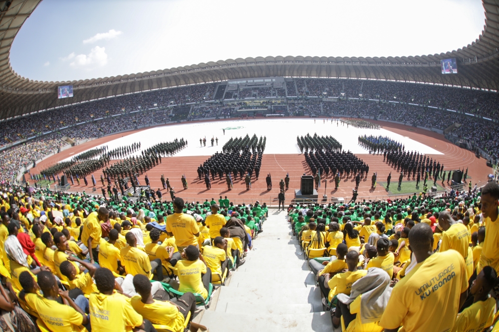 Kagame’s arrival attracted a thunderous applause as he made an entrance. Photo by Dan Gatsinzi