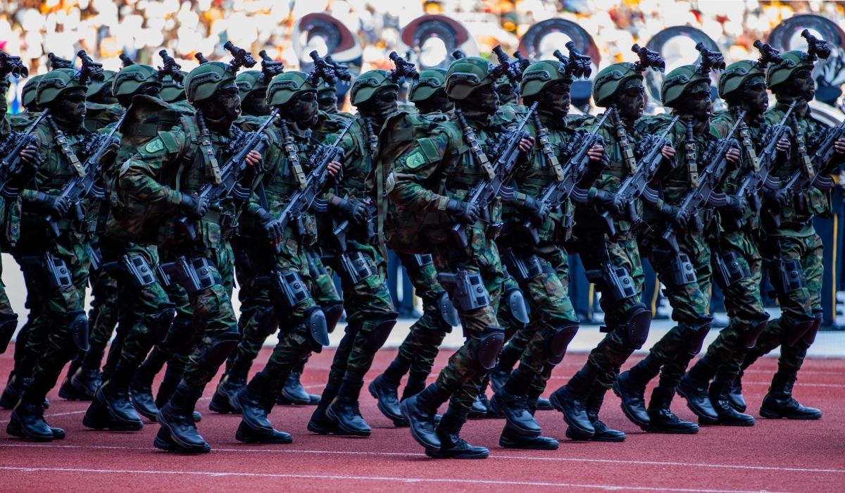 Rwanda Defence Force armed guard during the parade at the inauguration ceremony at Amahoro National Stadium on Sunday, August 11. Photos by Dan Gatsinzi and Olivier Mugwiza