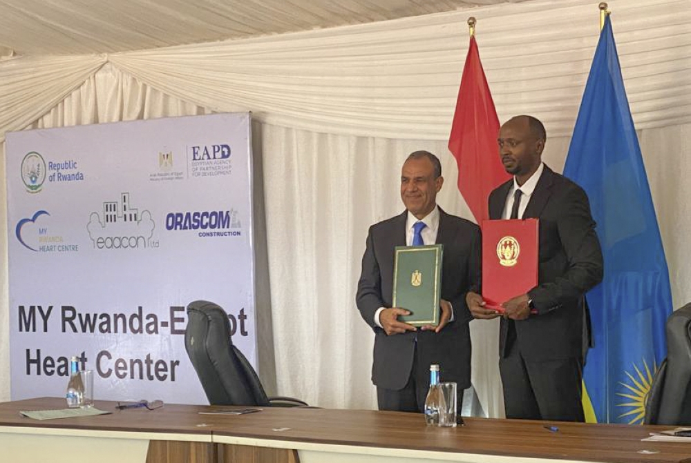 Minister of Health Sabin Nsanzimana and Egypt’s Foreign Affairs Minister Dr Badr Abdelaaty during the signing ceremony in Kigali on Monday, August 12. Photo by Joan Mbabazi