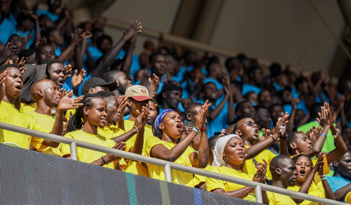 Residents during a morale boosting session at the inauguration of President Paul Kagame on Sunday, August 11. Photos by Dan Gatsinzi