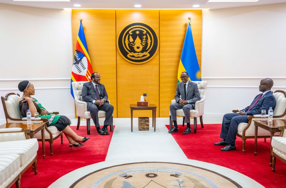 President Paul Kagame meets with King Mswati III of the Kingdom of Eswatini at Village Urugwiro on Tuesday, August 13. Photo by Village Urugwiro