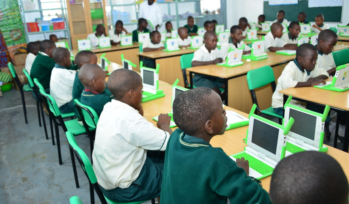 Children during IT class at Ecole Primaire Nyaruyenzi,in Mageragere Sector, Nyarugenge District on January 31,2020 .