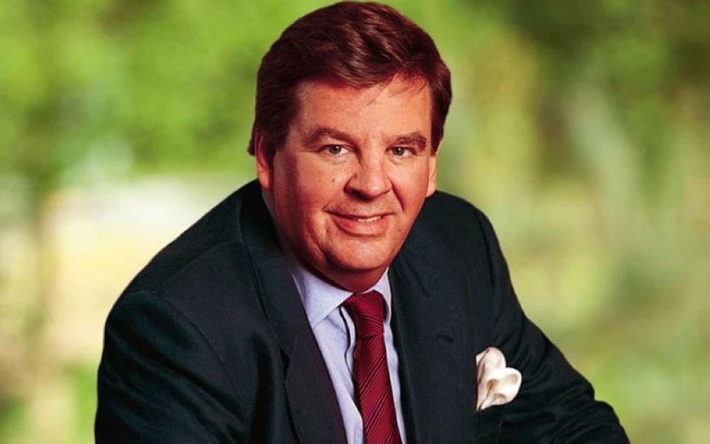 South African billionaire Johann Rupert has replaced Nigerian industrialist Aliko Dangote as Africa&#039;s richest man.