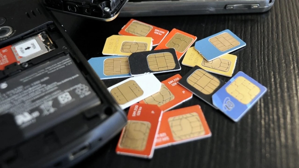 SIM card registration or SIM swaps within 48 hours will face a fine of Rwf 2,000,000.  Photo Courtesy 