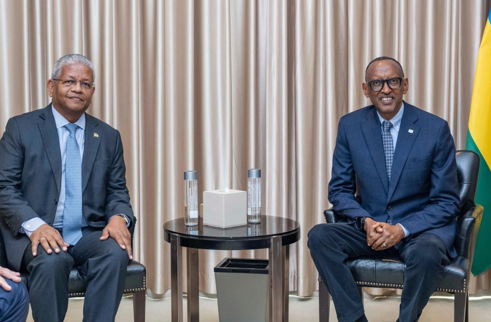 President Kagame meets with President Wavel Ramkalawan of Seychelles  on the sidelines of the Beijing Summit of the Forum on China-Africa Cooperation (FOCAC) in China, on September 4. Photos by Village Urugwiro