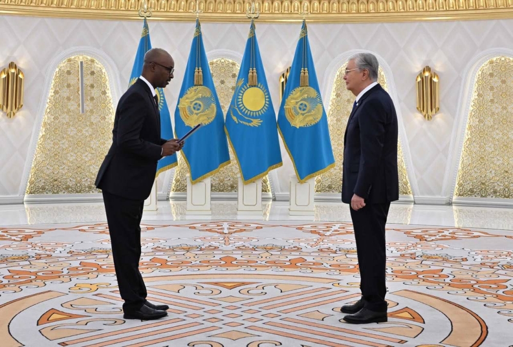 Ambassador Charles KAYONGA presents his letters of credence to the President of the Republic of Kazakhstan  Kassym-Jormat TOKAYEV at the Presidential AKORDA Residence in Astana.