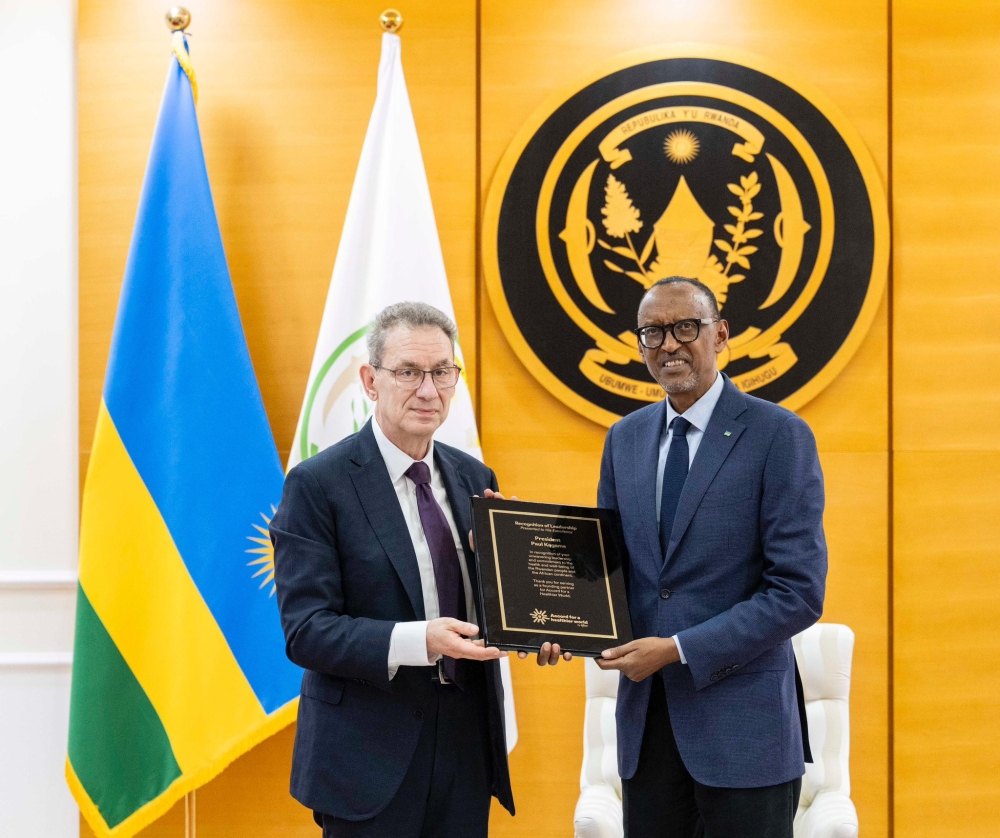 President Paul Kagame meets with Dr. Albert Bourla, Chairman and CEO of global pharmaceutical company Pfizer, in Kigali on Thursday, September 12.  Photo by Village Urugwiro