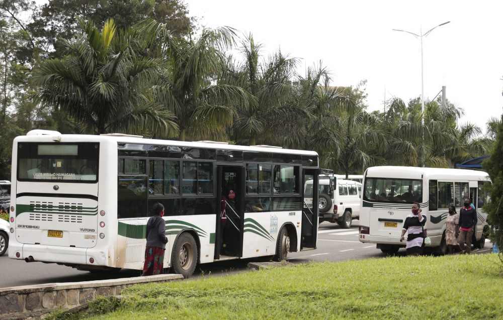 Some public buses transport passengers in Kigali. Kigali City will  launch a pilot for the Dedicated Bus Lane (DBL) system within the next six months.Photo by Sam Mgendahimana