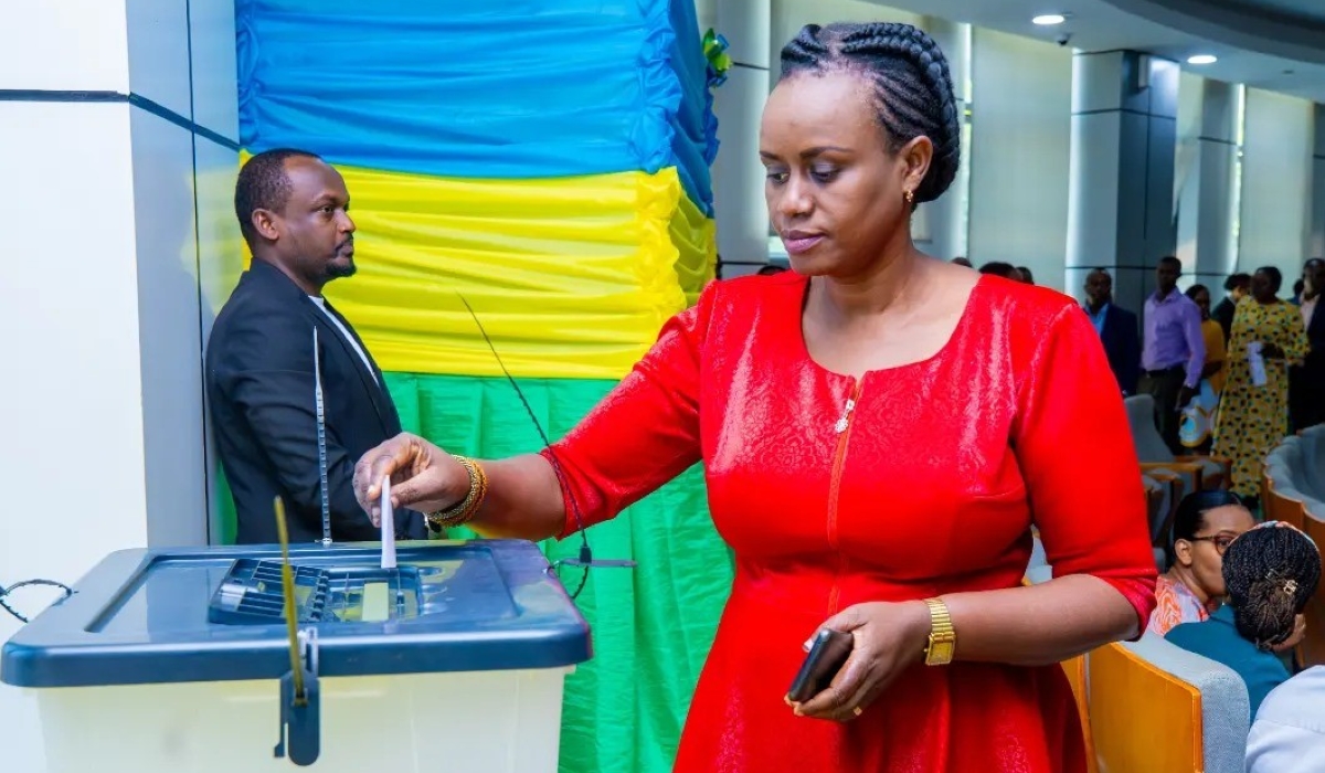 One of voters casts her vote during the polls to elect 12 senators  in Kigali on Monday, September 16. Courtesy