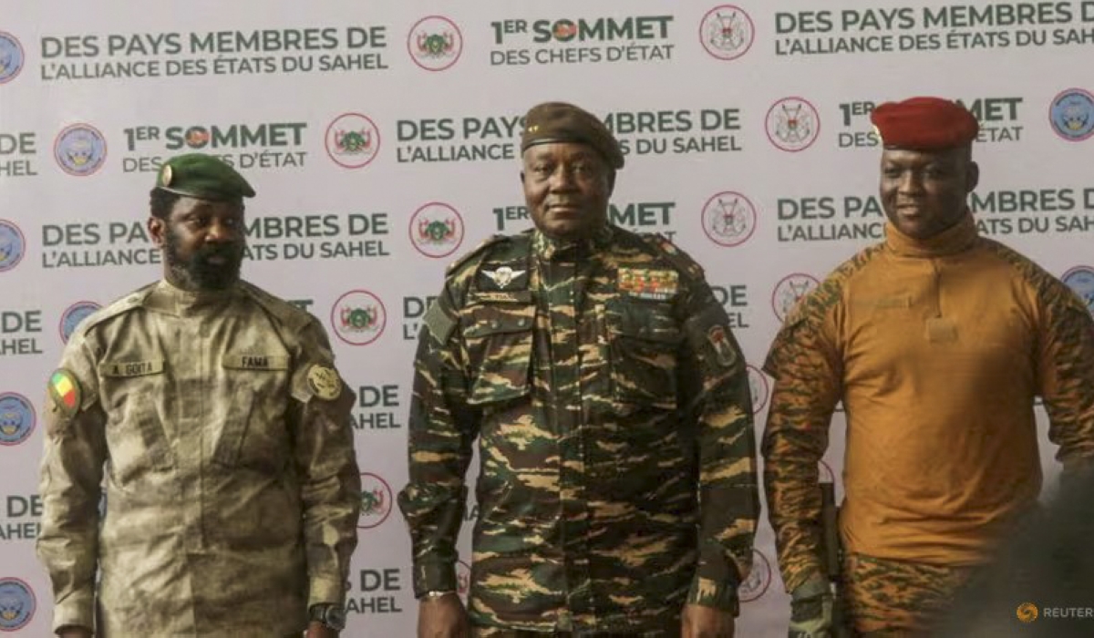 Presidents of Mali, Niger and Burkina Faso pose for a photo. The three West African countries, Mali, Burkina Faso and Niger, will be launching a new biometric passport. Courtesy