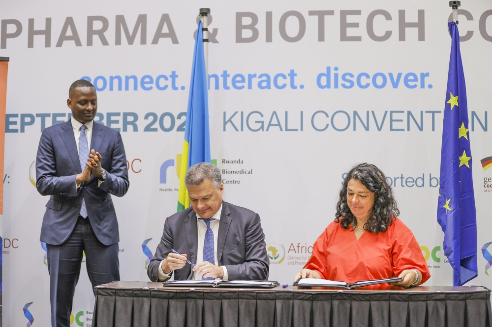 (L-R) Dr Yvan Butera, Minister of State for Health, Antoine Anfré, the French Ambassador to Rwanda, and Belén Calvo Uyarra, the Ambassador of the European Union to Rwanda during the signing ceremony.