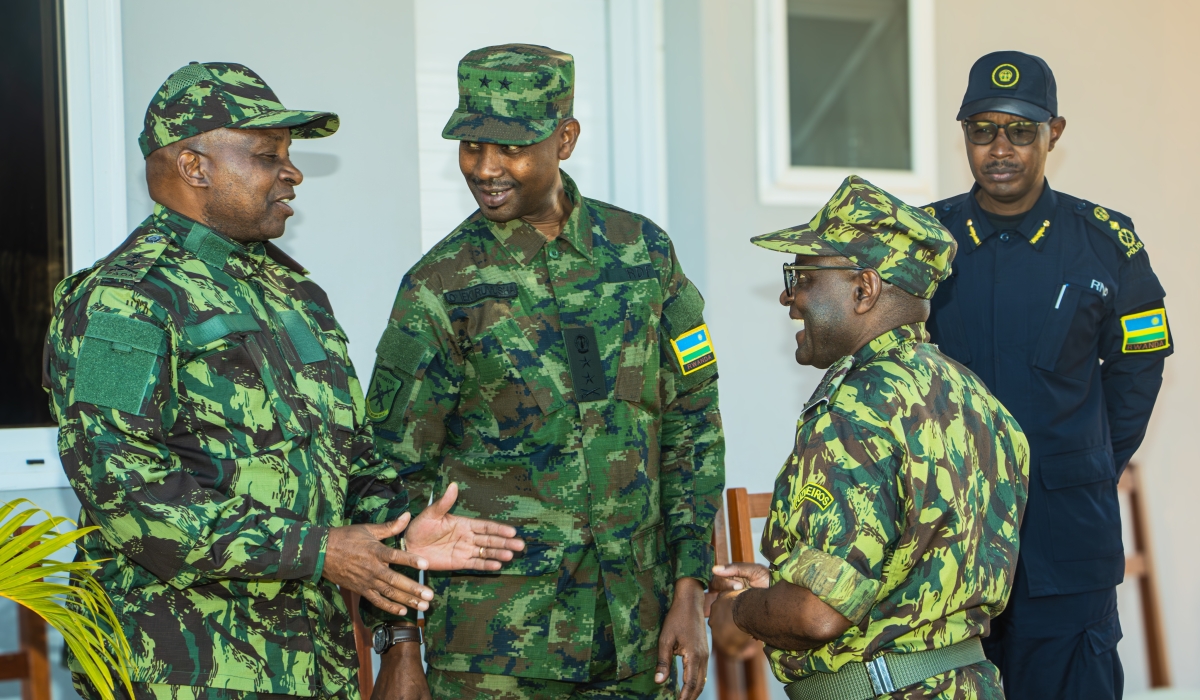 The Mozambique Armed Forces Chief of General Staff (CGS) Admiral Joaquim Mangrasse and delegation meet Rwanda Security Forces (RSF) Joint Task Force Commander, Maj Gen Emmy K Ruvusha in Pemba, Cabo Delgado province. Courtesy