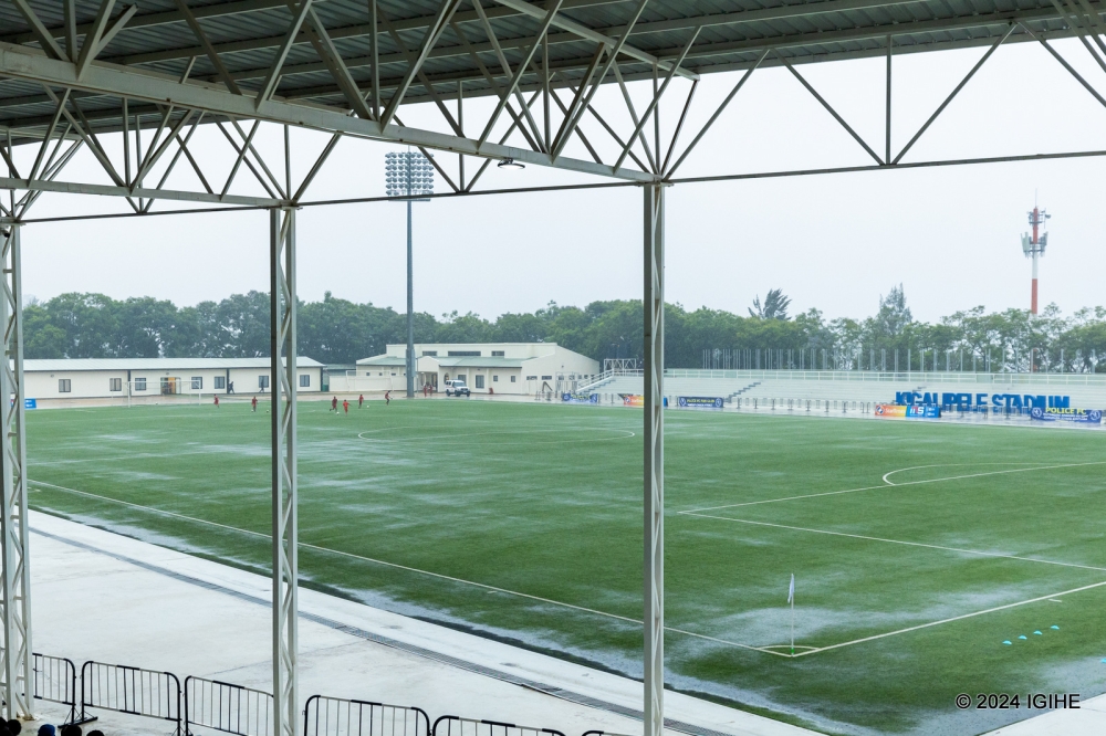 Sunday’s match between newcomers Vision FC and Police FC had to be postponed at halftime after Kigali Pele Stadium’s turf was flooded by heavy downpour. COURTESY