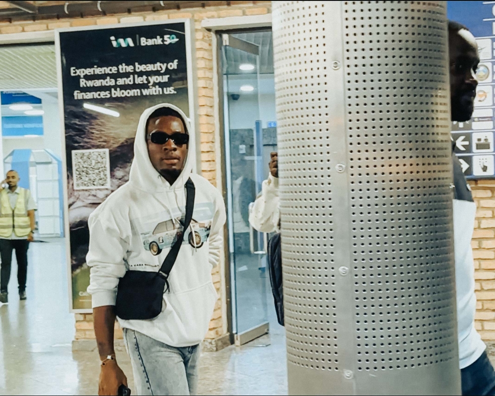 Nigerian musician Joeboy arrives in Kigali on Tuesday evening, October 1. Courtesy