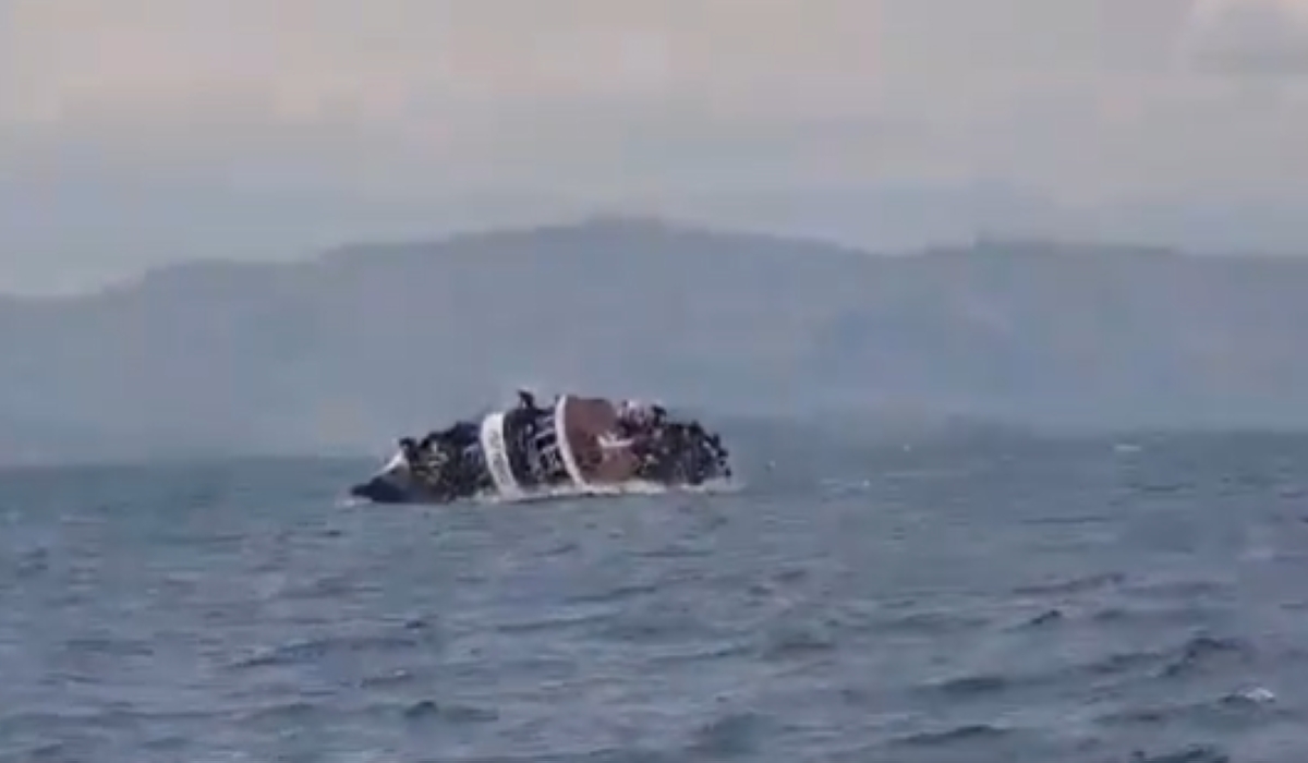 A screenshot  of the accident in Lake Kivu when a Congolese boat MV Merdi from Minova, in South Kivu Province, capsized some 300 meters before docking at Goma on Thursday. Internet