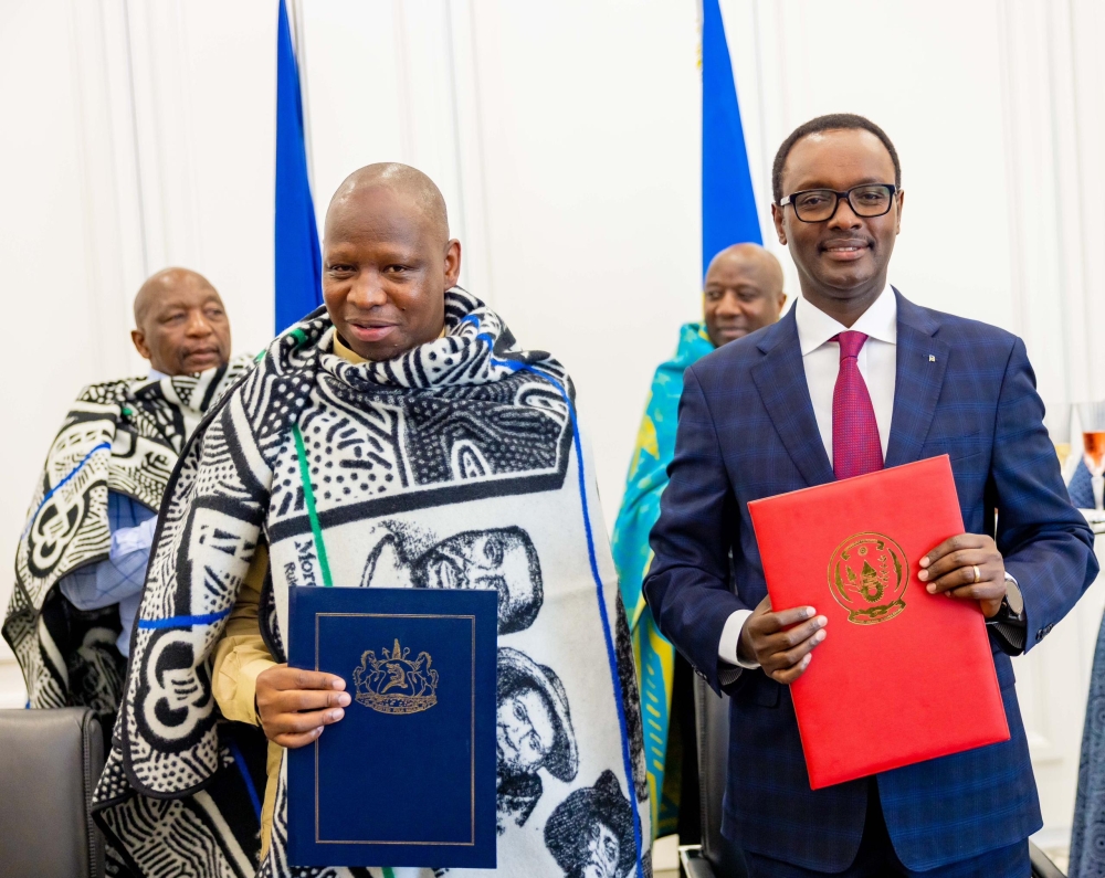 Left to right: Lejone Mpotjoane, Lesotho’s Minister of Foreign Affairs and International Relations, and Emmanuel Hategeka, Rwanda’s High Commissioner to Lesotho, signed the agreement. The signing ceremony in Maseru was witnessed by Prime Minister Samuel Matekane of the Kingdom of Lesotho and Rwanda&#039;s Prime Minister Edouard Ngirente.