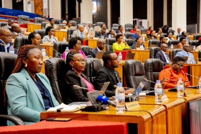 Members of Parliament  during a parliament session that approved the relevance of the draft law on simplified insolvency for micro and small enterprises (MSEs), on October 7. (courtesy)