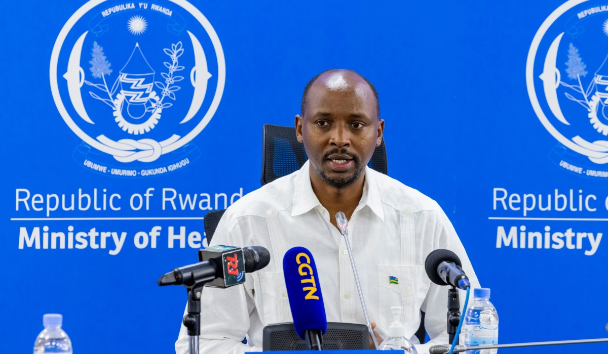 The Minister of Health, Dr Sabin Nsanzimana, addresses journalists during a media briefing on the Marburg situation on Sunday, October 13. Dr. Nsanzimana highlighted a positive trend, noting that recoveries now outnumber deaths. Courtesy