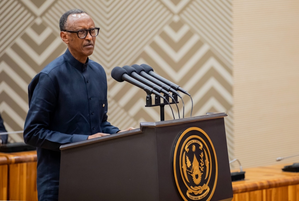 President Paul Kagame addresses mourners during  the farewell ceremony  in honour of former minister Col (Rtd) Joseph Karemera, who passed away on October 11. Courtesy