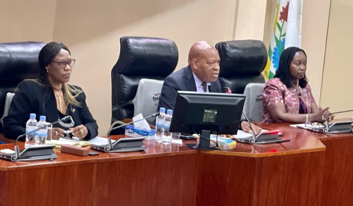 Senate President Francois Xavier Kalinda, his deputies, Alvera Mukabaramba and Solina Nyirahabimana during the opening session of a two-day retreat at the senate ion Thursday, October 17. Emmanuel Ntirenganya