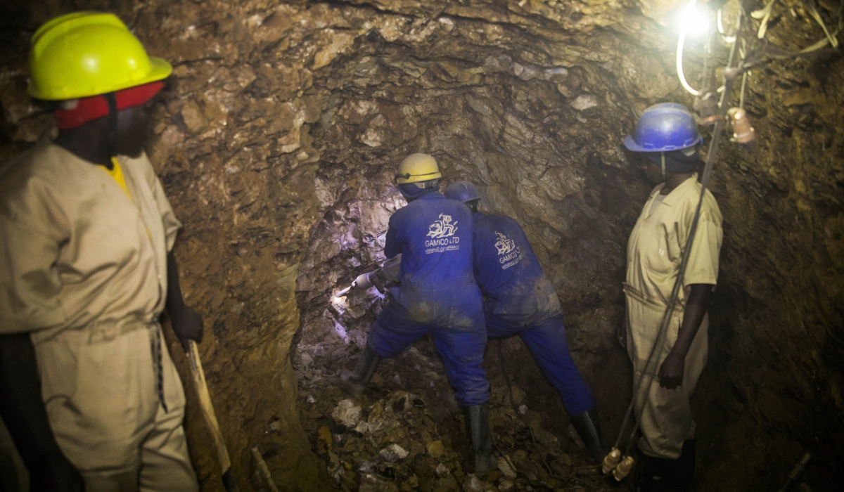 Miners on duty at Mageragere mining site in Nyarugenge District. Olivier Mugwiza