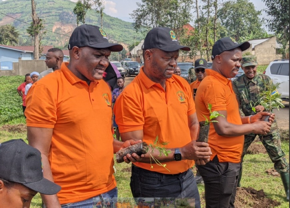 L-R: Governor of Western Province Lambert Dushimimana, UN Resident Coordinator Ozonnia Ojielo and Rubavu District Mayor Prosper Mulindwa took part in the community work on Saturday, October 26, in Rugerero Sector. All photos by Germain Nsanzimana