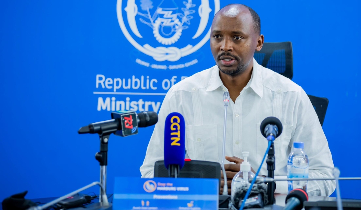 Minister of Health Dr Sabin Nsanzimana addresses journalists  during a media briefing on the Marburg situation . Courtesy