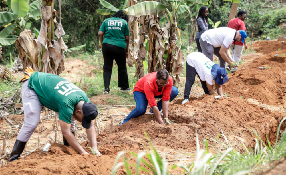 Government officials join Bugesera residents at the annual Tree Planting Day in Kanzenze cell, Ntarama sector, during Umuganda community service on October 27. Photo: Craish Bahizi.