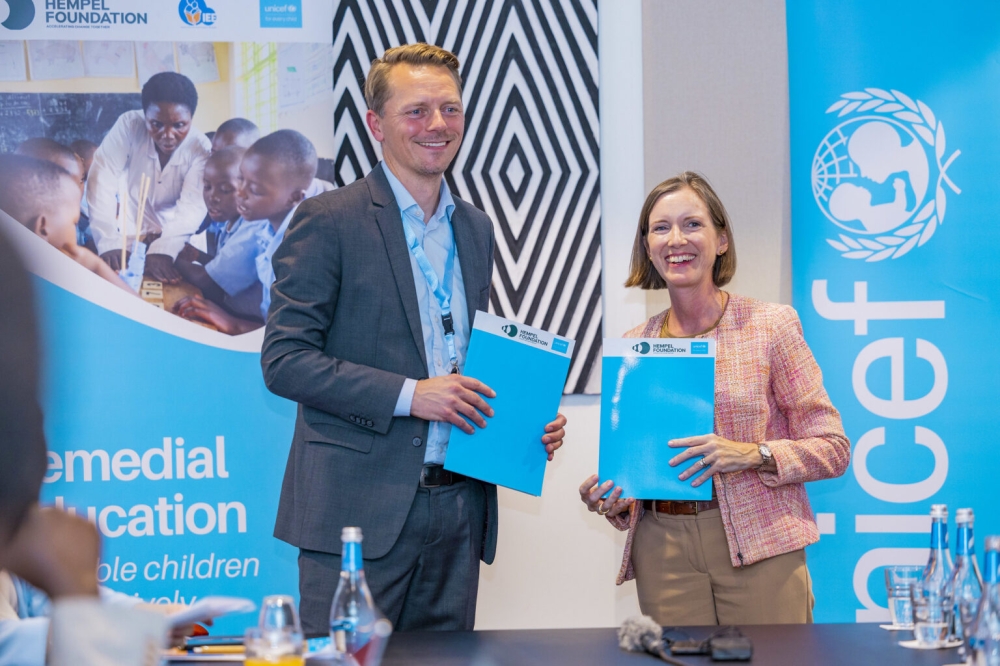 Anders Holm, the Executive Director of the Hempel Foundation, and Juliana Lindsey, the UNICEF Rwanda Representative, during the official launch of the partnership in Kigali on November 11. Photos by Emmanuel Dushimimana.